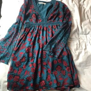 Abercrombie & Fitch flowy hippie bell sleeve dress
